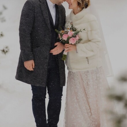 Gast op een winterbruiloft? Check deze kledingtips