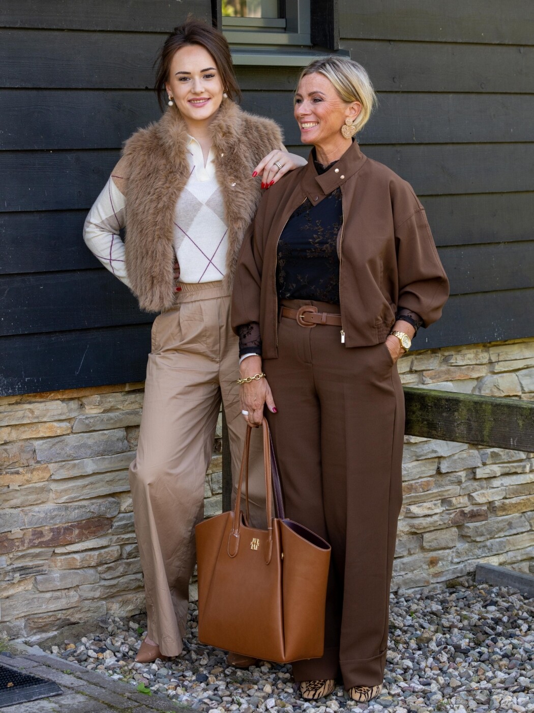 Bruine dameskleding met camel, cognac en ruitprint 🤎 %lookbooks.TITEL%