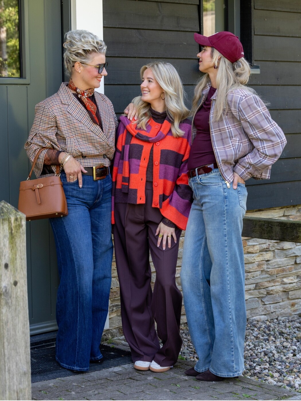Dames herfstmode 2026 met burgundy en ruitjes trends ✨ %lookbooks.TITEL%