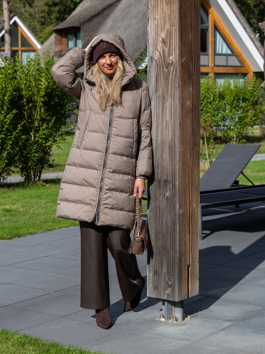 Taupe Winterjas Dames met Capuchon | Moscow 😍 %lookbooks.TITEL%