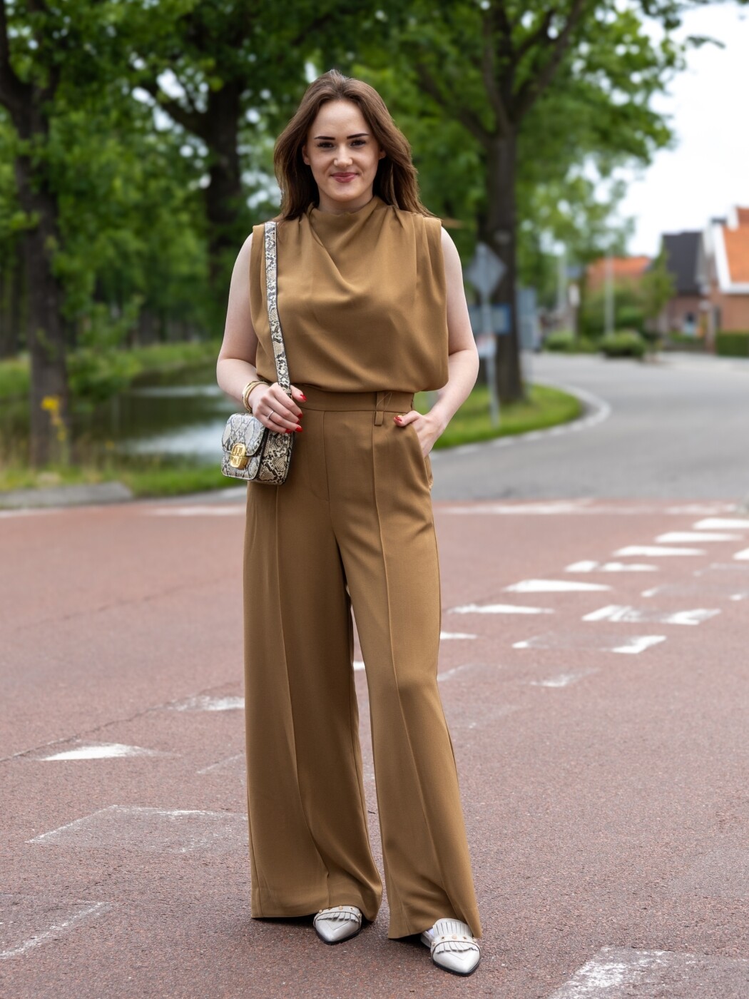 %lookbooks.TITEL%