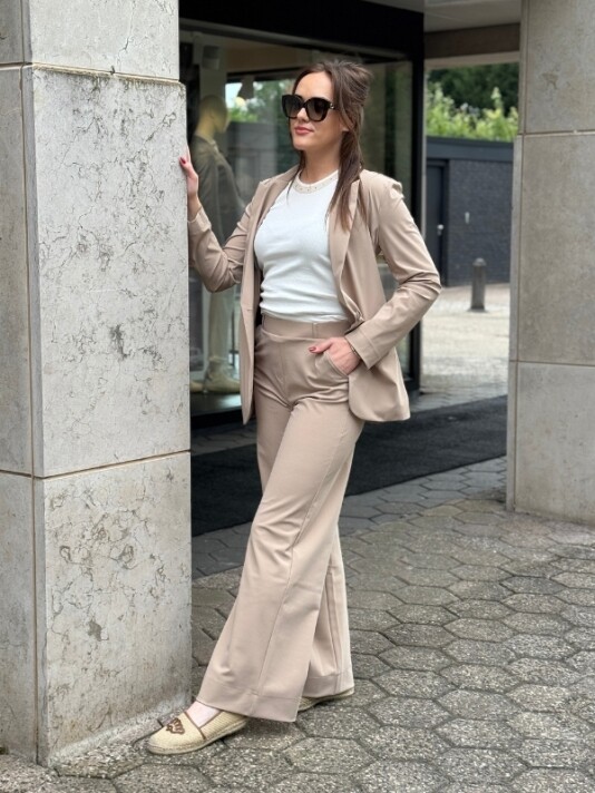 %lookbooks.TITEL%