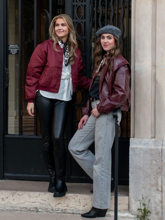 Hannah & Rachelle %lookbooks.TITEL%