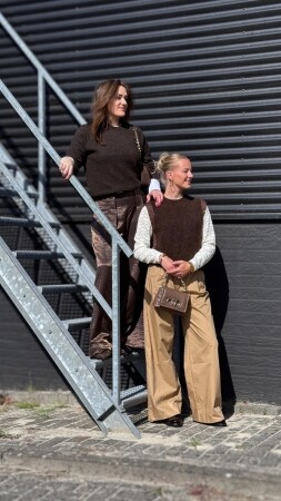 WE LOVE THE BROWNS 🤎 II Ook dit modeseizoen staat weer volop ...