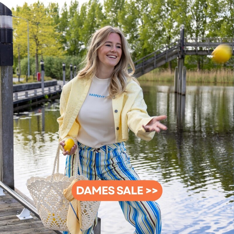 De nieuwste dameskleding shop je altijd bij Westen Mode online - snelle levering!
