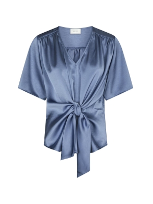 Neo Noir blouse Casadia 