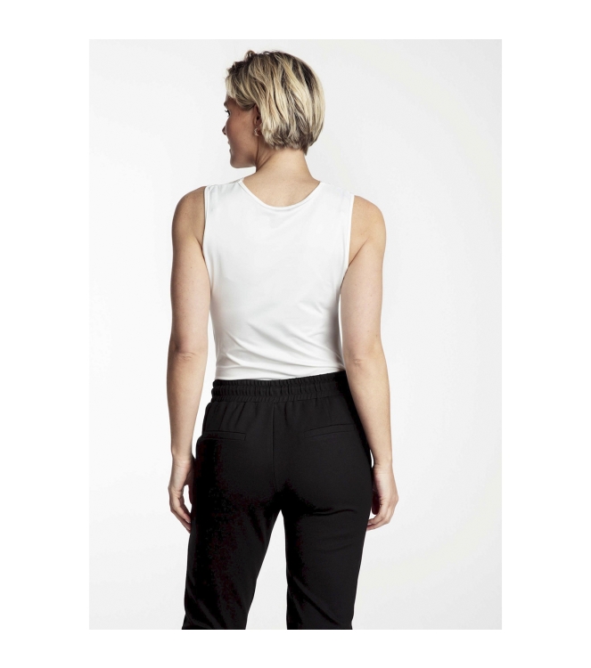 Tramontana Basics 001100 Off White