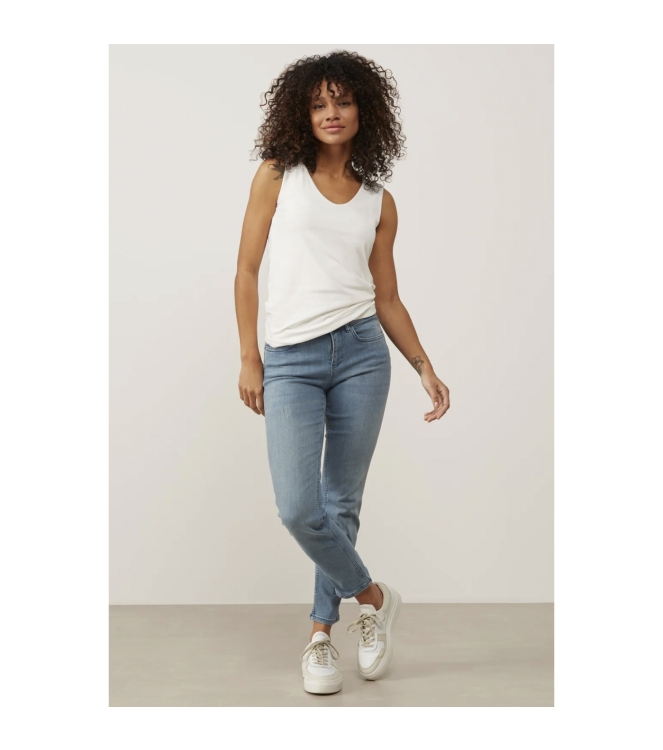 Yaya Round V-neck singlet Off White