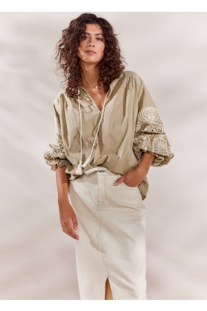 Summum Woman Top Ivory Embroidery 616 Green Lentil