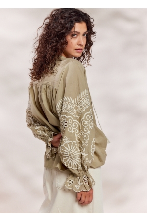 Summum Woman Top Ivory Embroidery 616 Green Lentil