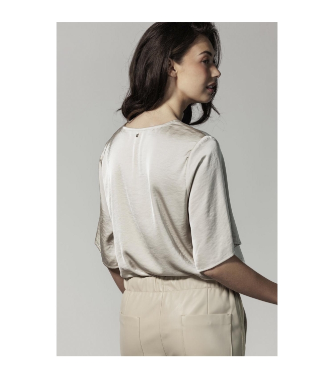 Tramontana Top V-Neck Hammered Satin kit