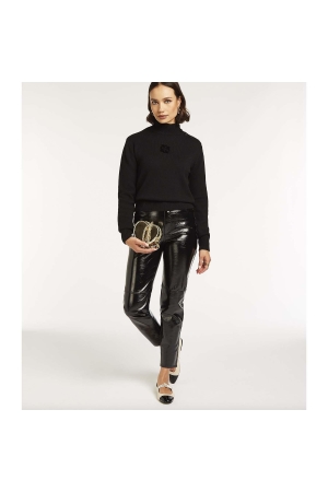 Josh V GABY 300 black