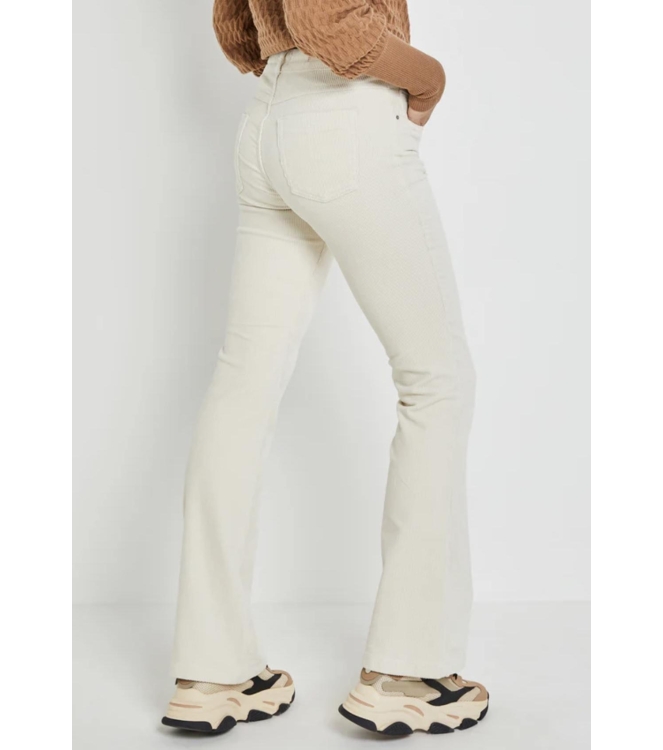 Parami Jade - Vintage Corduroy - 601 - Pal 003 Off white