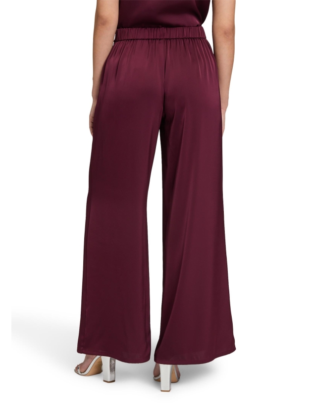 Vera Mont Hose 4715 deep dahlia