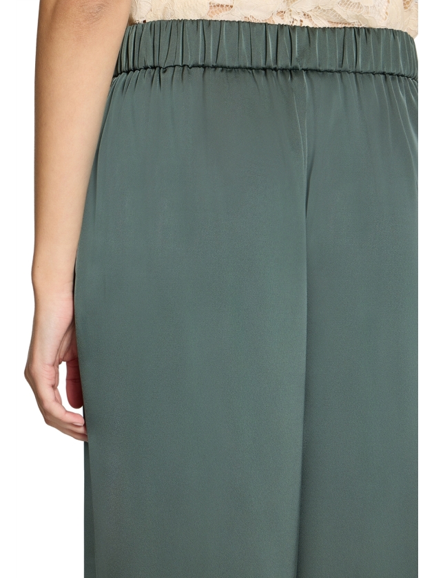 Vera Mont Hose 5593 Evening green