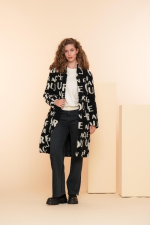 Geisha Padded coat with letters 999 Black