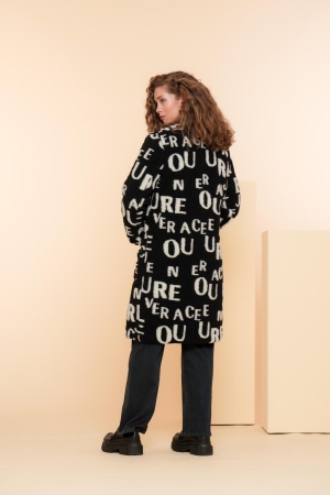 Geisha Padded coat with letters 999 Black