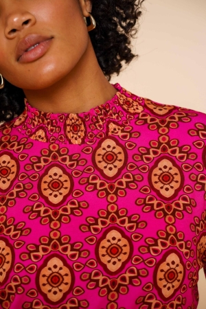 Geisha Top 445 Fuchsia/camel