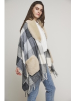 Rino en Pelle Poncho with fur details 10717 black birch