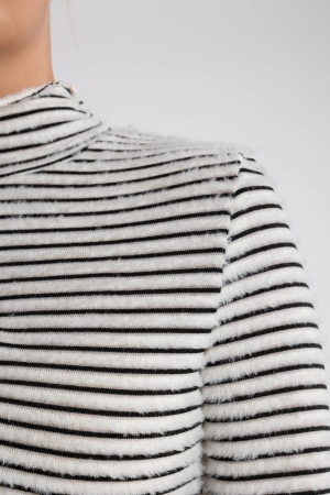 NUKUS Herning Top Stripe 114 offwhite/black