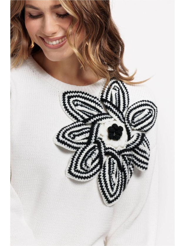 Studio Anneloes Valerie chunky flower pullover 1100 off white