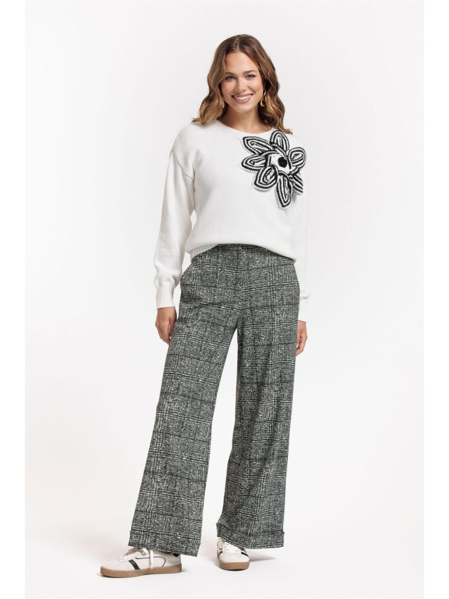 Studio Anneloes Valerie chunky flower pullover 1100 off white