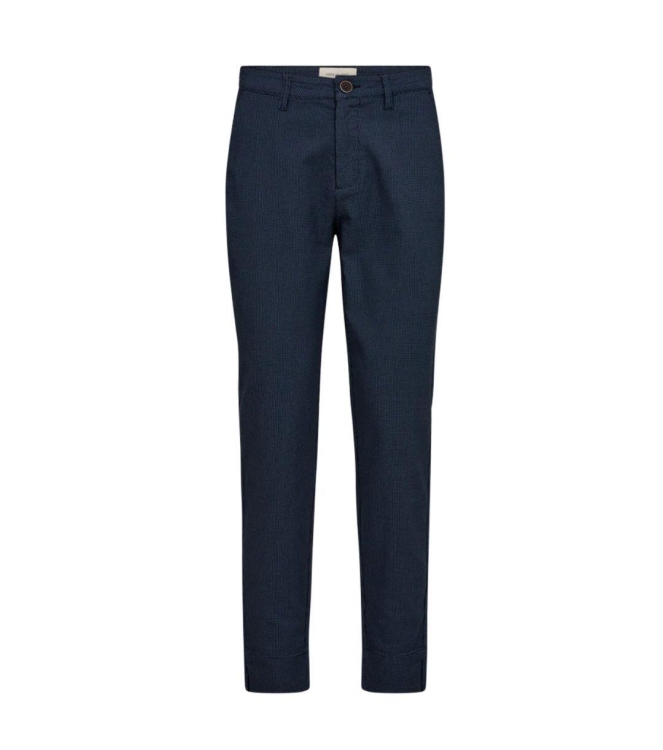 Freequent Ankle pant Vintage indigo w.navy blazer