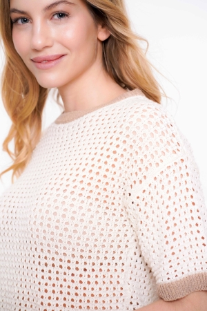 Geisha Pullover crochet 2 colors 010 Off white