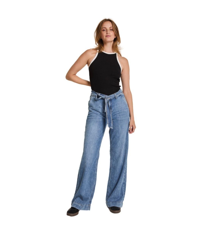 Parami Mira (Scarf) - Daily Denims - D132 D132 Fluid denim