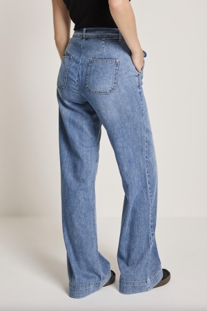 Parami Mira (Scarf) - Daily Denims - D132 D132 Fluid denim