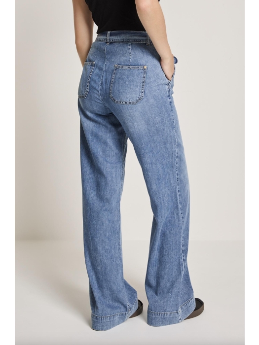 Parami Mira (Scarf) - Daily Denims - D132 D132 Fluid denim