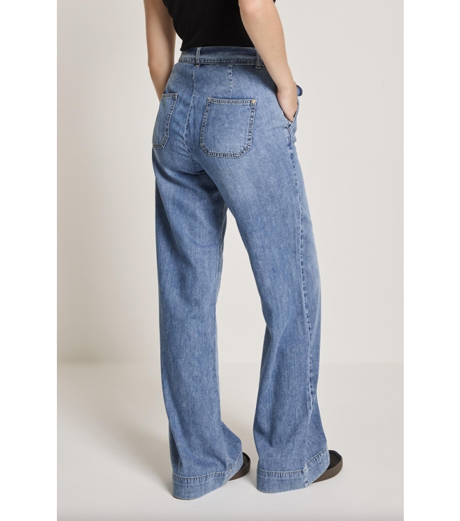 Parami Mira (Scarf) - Daily Denims - D132 D132 Fluid denim