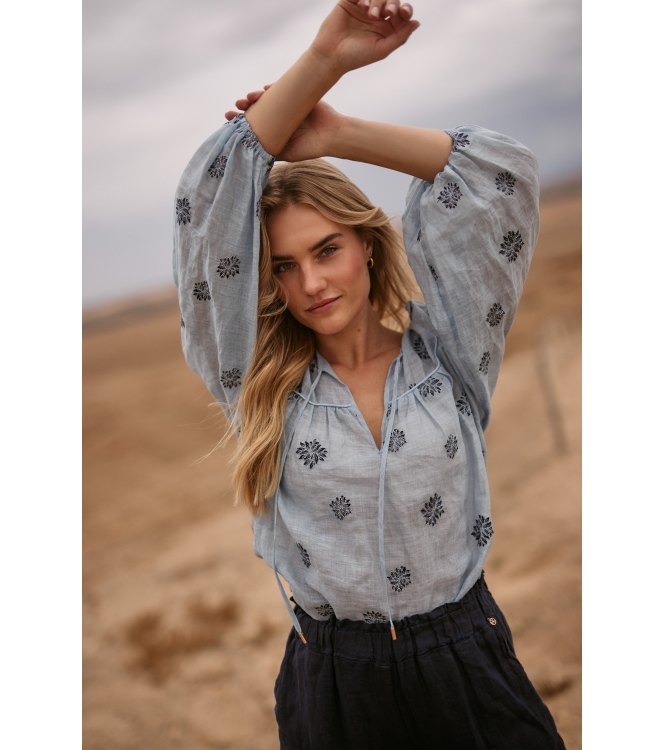 NUKUS Kaoutar Blouse Embroidery 46 sky