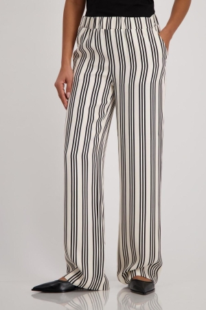 Monari Hose 998 Black pattern
