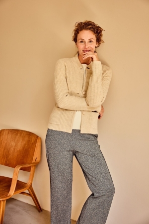 Kyra short cardigan blockstitch 106 almond