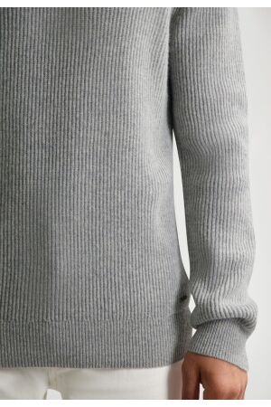 Dstrezzed Stef rib Crewneck