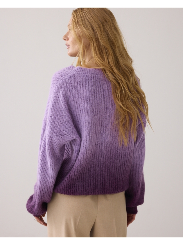 Summum Woman V-neck sweater dip dye knit 315 Sheer Violet