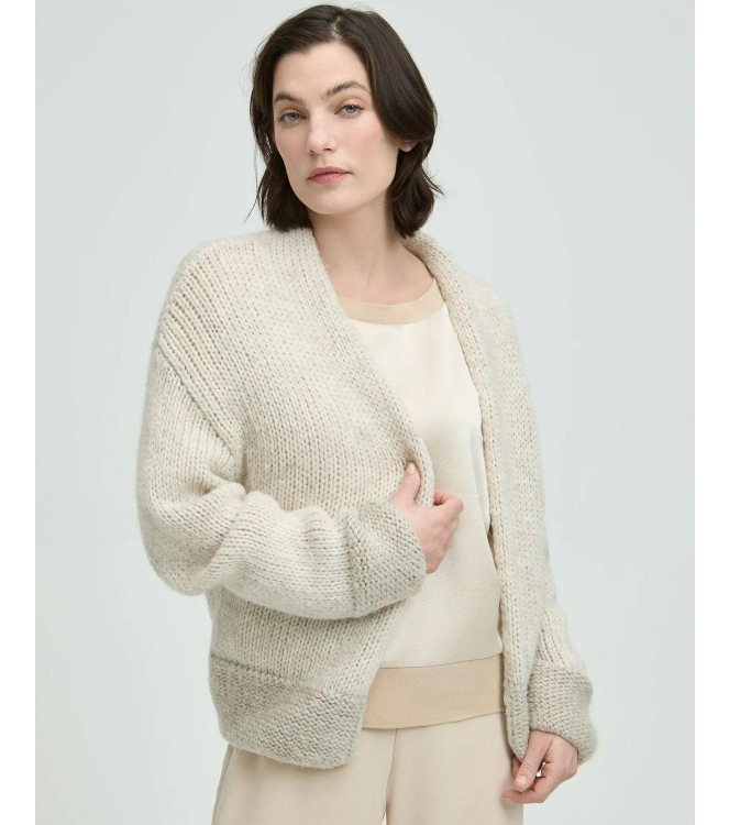 Xandres ALDO 0236 almond milk
