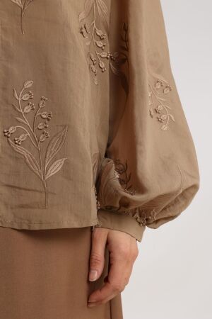 NUKUS Jolies Blouse Embroidery 64 camel