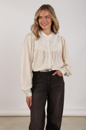 NUKUS Julia Blouse 17 off white