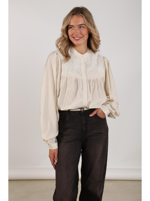 NUKUS Julia Blouse 17 off white
