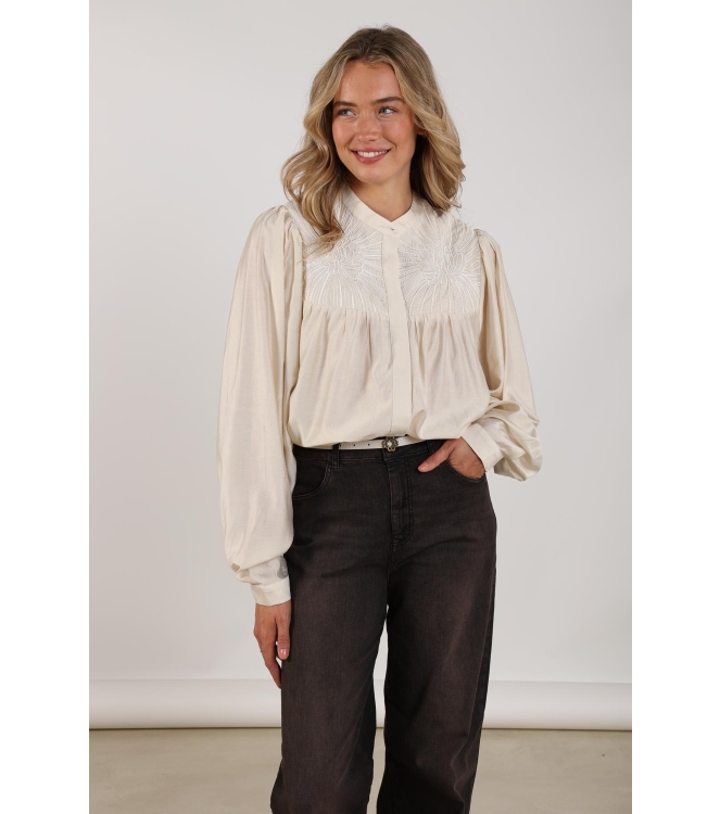 NUKUS Julia Blouse 17 off white
