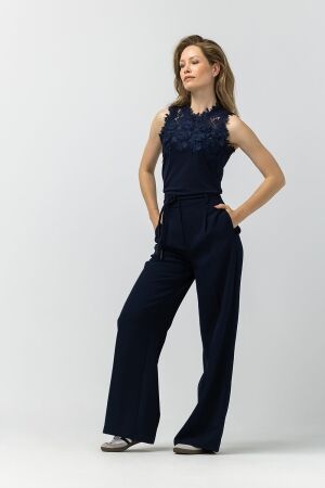 Label Dot Margo 629 donker blauw