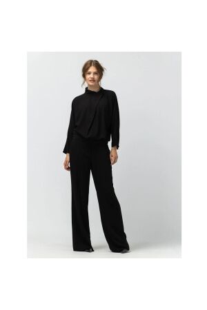 Label Dot Remy 900 zwart