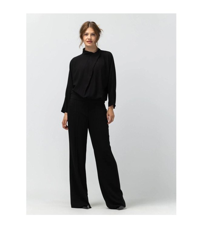Label Dot Remy 900 zwart