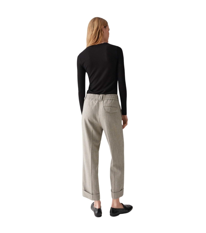 Opus Meeri herringbone 2088 Macadamia