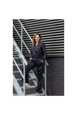 Haute L Amitie Logo tape track tall pant Black