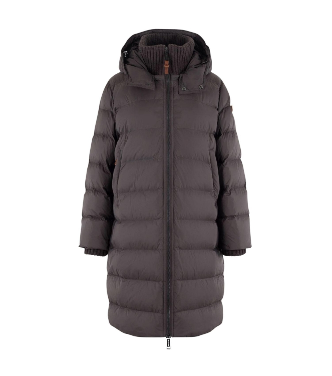 Moscow 12-08-BrandyLong 400-1 Dark brown solid