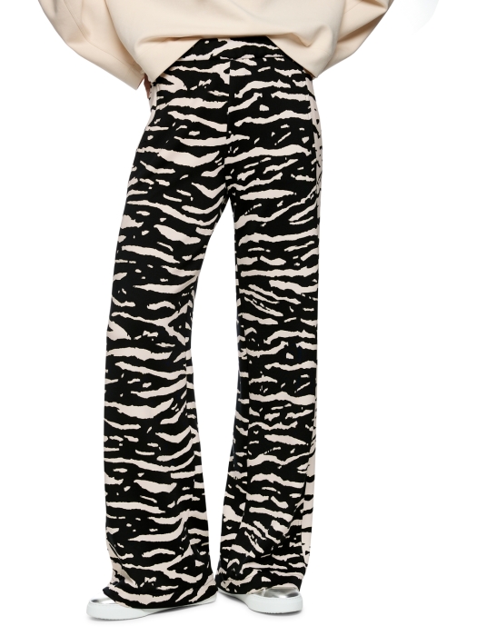 MarcCain Sports Hose WELKOM 900 Black