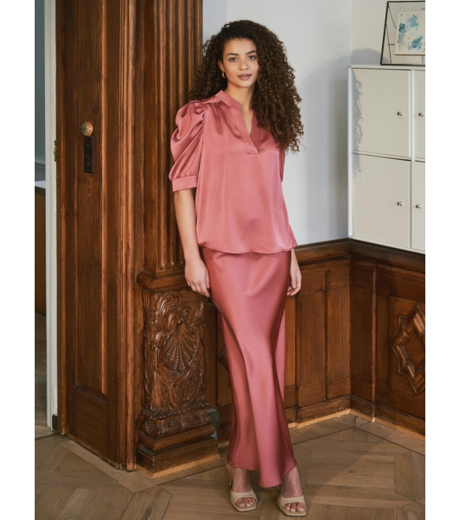 Neo Noir Vicky heavy sateen skirt 430 Cherry pink